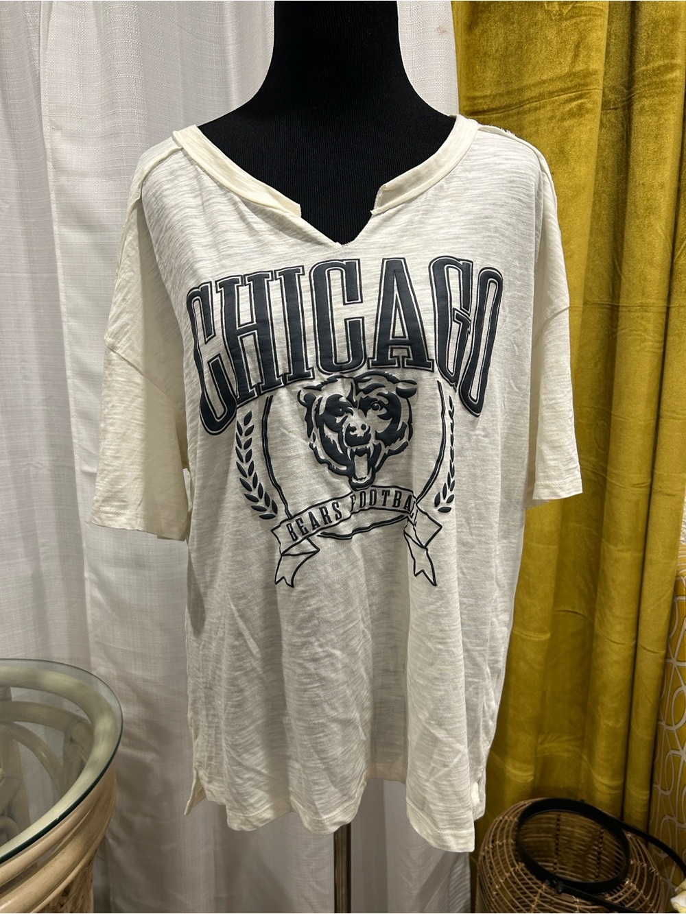 NFL Chicago Bears Short Sleeve Tee - Cream and Black